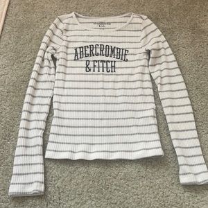 Girls Abercrombie Kids long sleeve top. Size 7/8.
